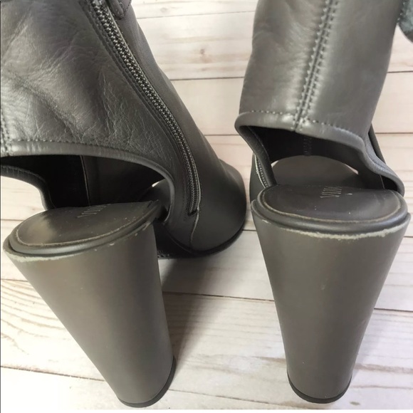 VINCE Brigham 9M Graphite Gray Ankle Booties - Picture 7 of 8